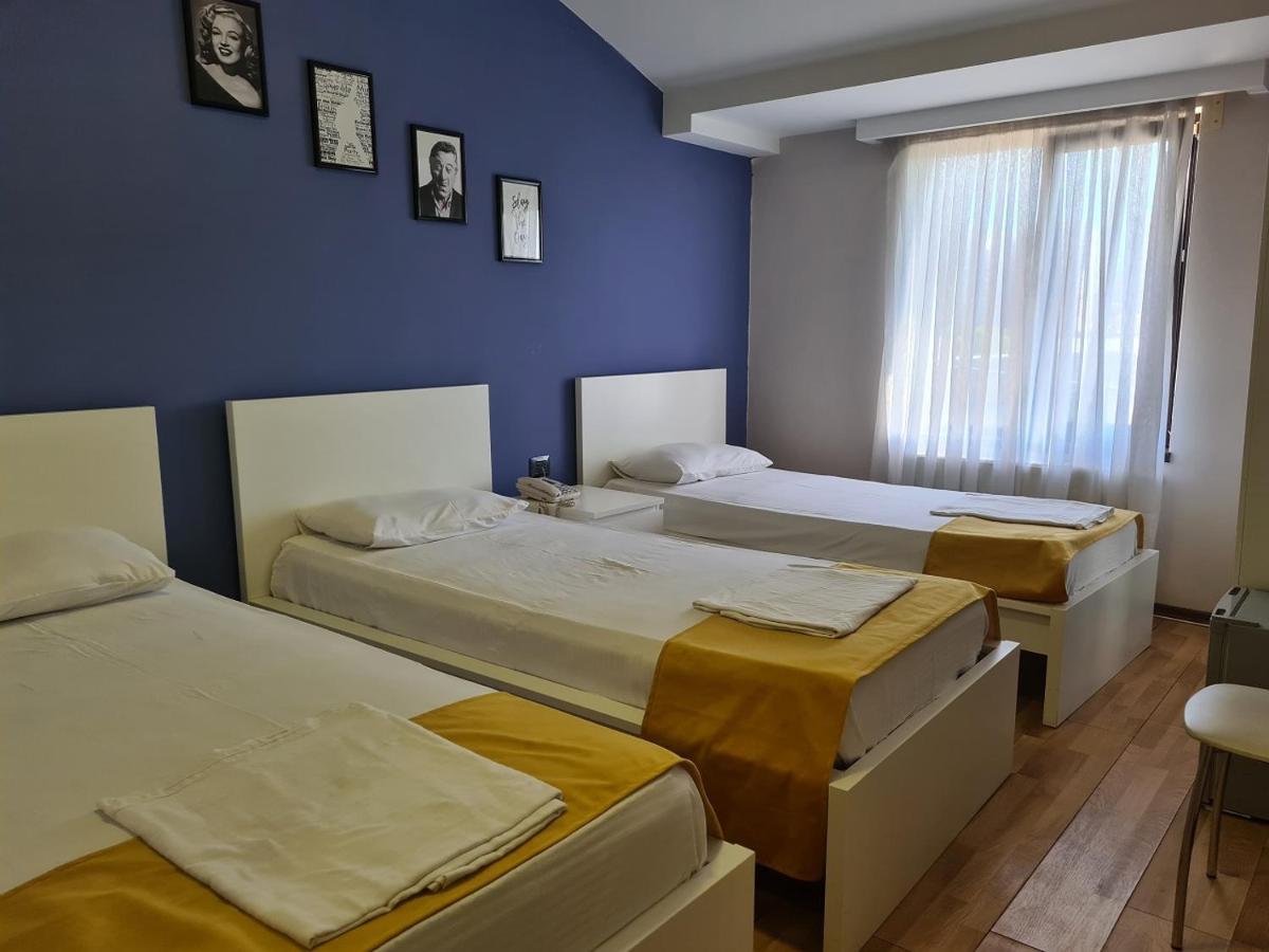 Inside City Hotel Баку Екстериор снимка