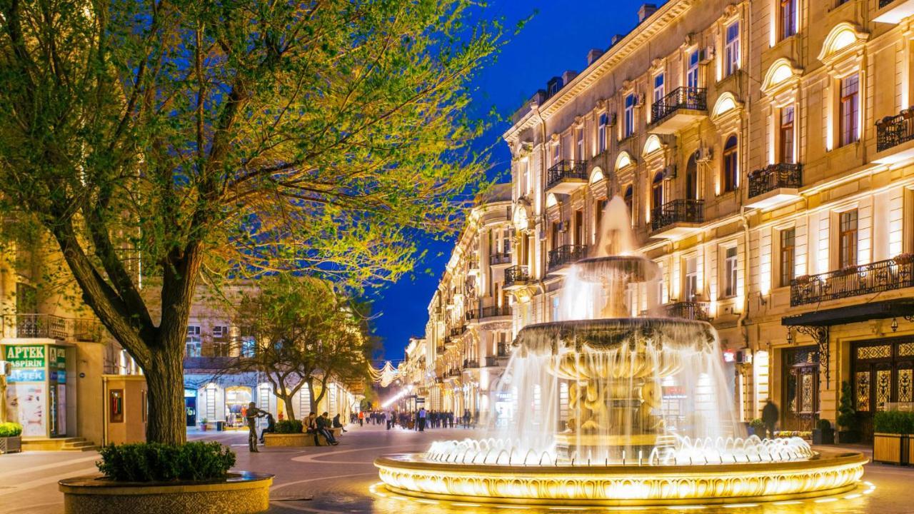 Inside City Hotel Баку Екстериор снимка