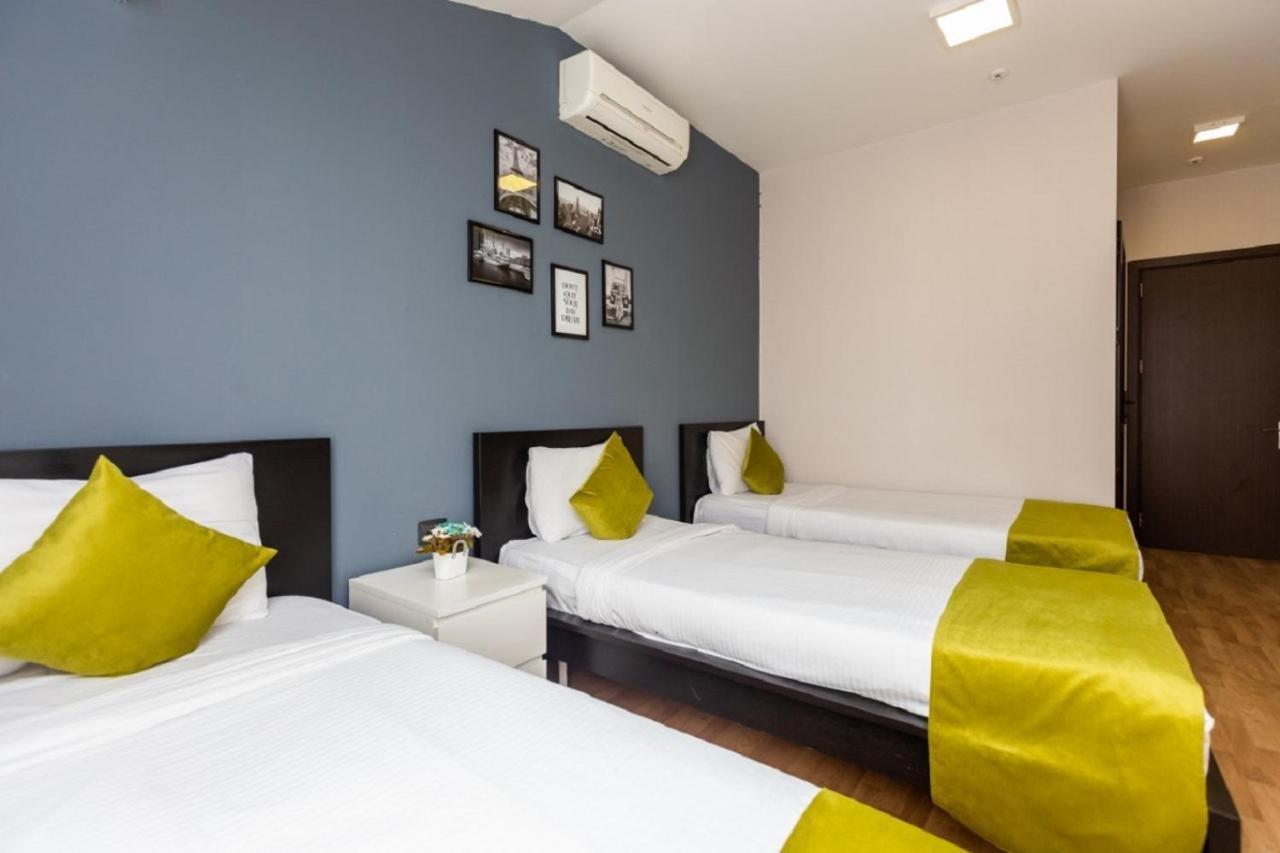 Inside City Hotel Баку Екстериор снимка
