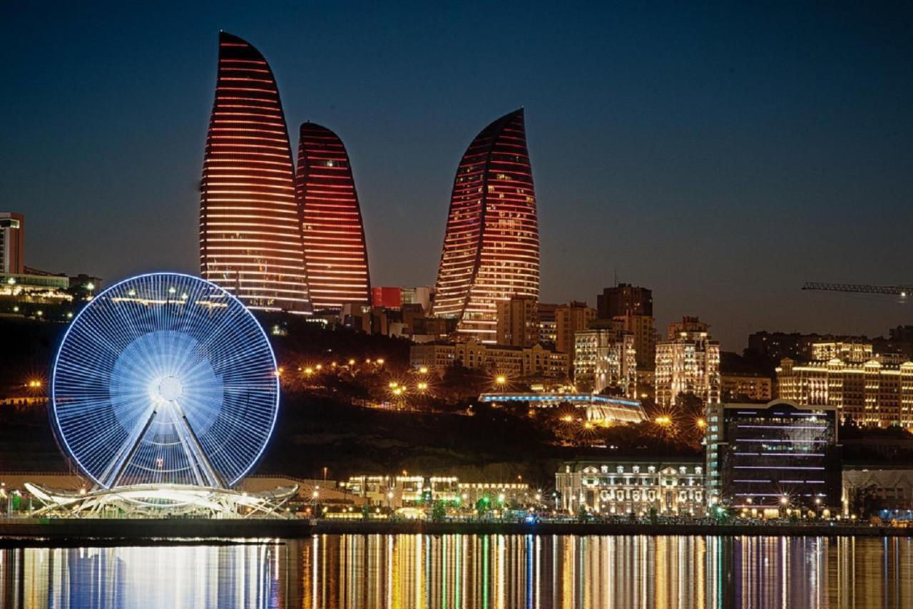 Inside City Hotel Баку Екстериор снимка