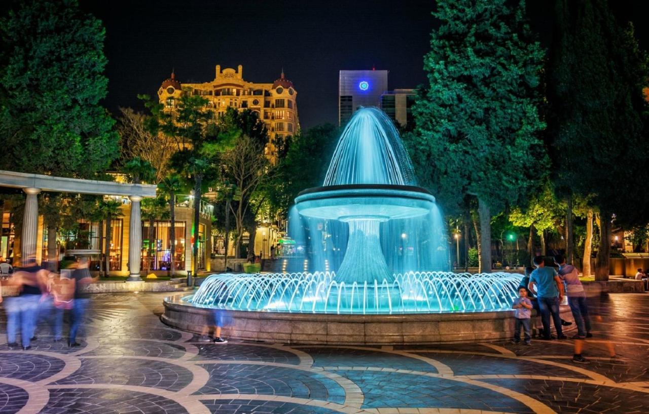 Inside City Hotel Баку Екстериор снимка