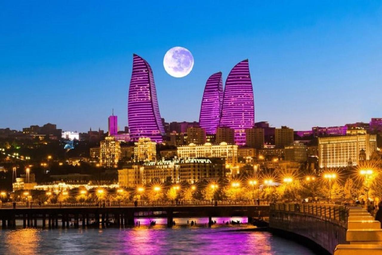 Inside City Hotel Баку Екстериор снимка