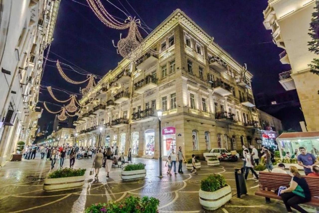Inside City Hotel Баку Екстериор снимка